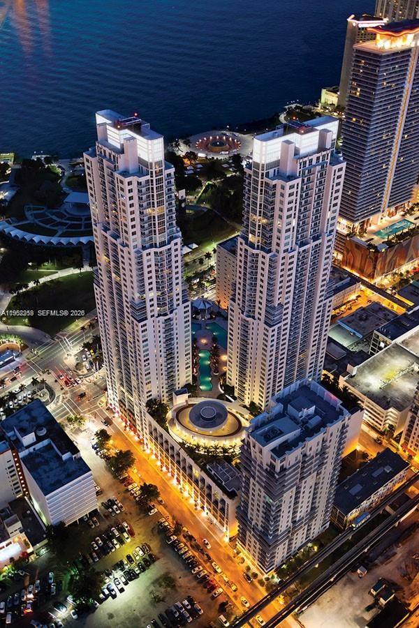 244 Biscayne Blvd #4407 Miami, FL 33132
