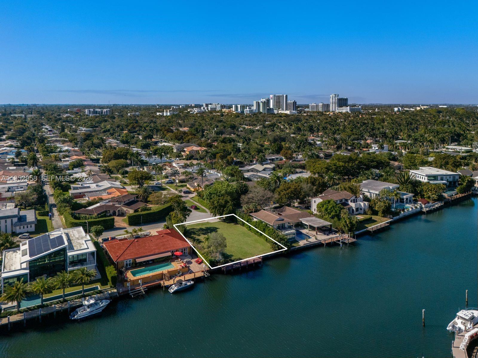 1101 Diplomat Pkwy Hollywood, FL 33019