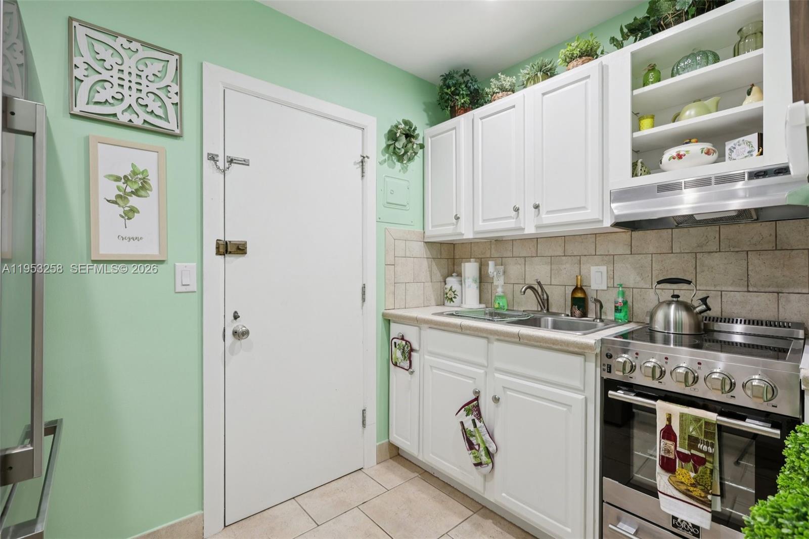 6260 NE 18th Ave #823