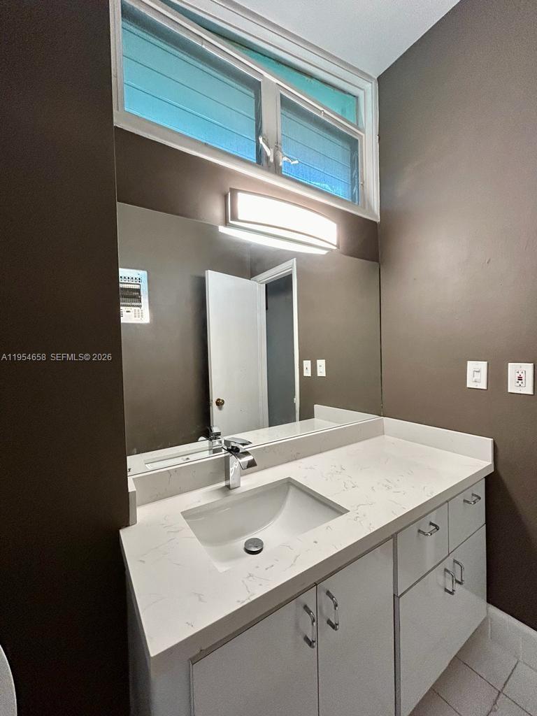 1080 98th St #10 Bay Harbor Islands, FL 33154