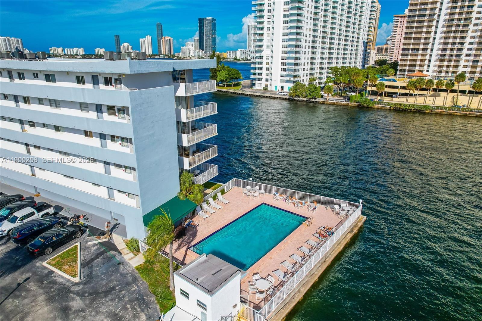 4000 NE 170th St #200 North Miami Beach, FL 33160