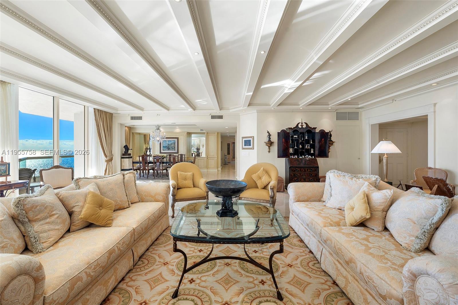 image Acqualina Residences9