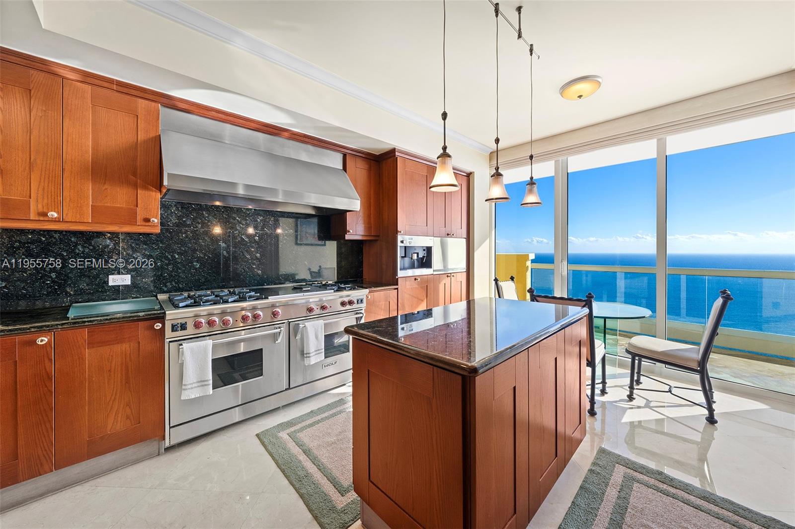 image Acqualina Residences17