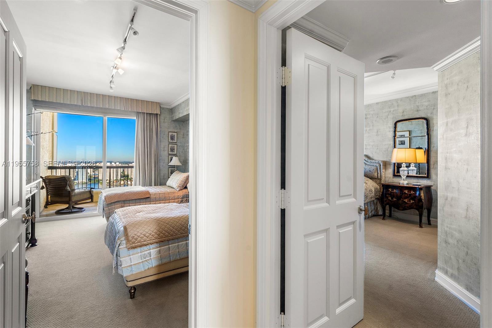 image Acqualina Residences37