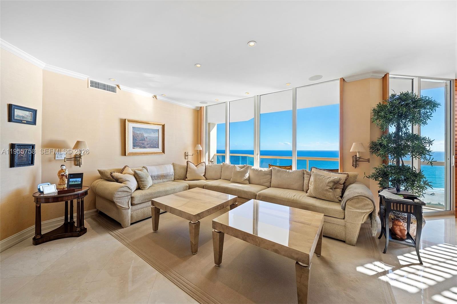 image Acqualina Residences45