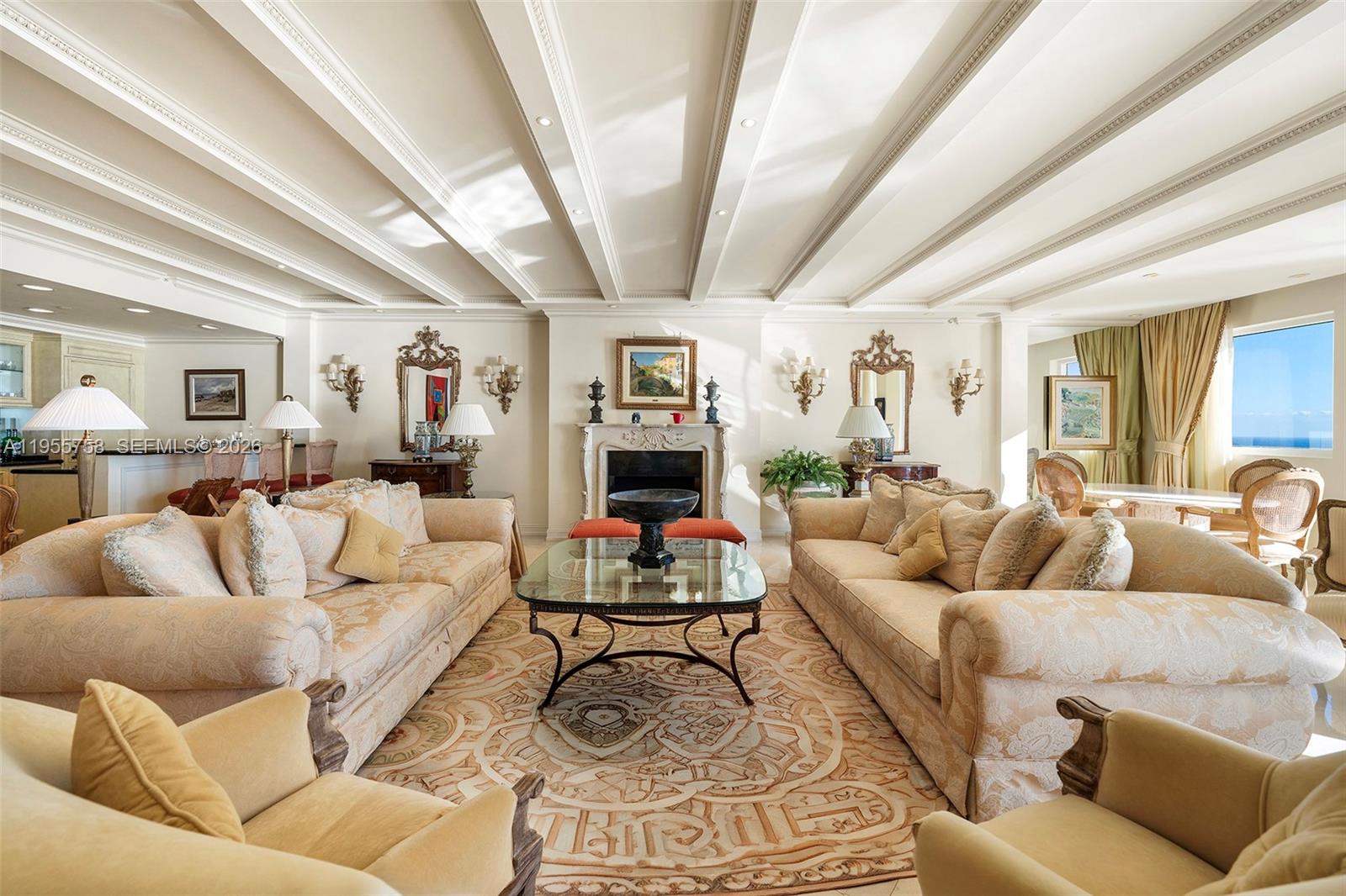 image Acqualina Residences6