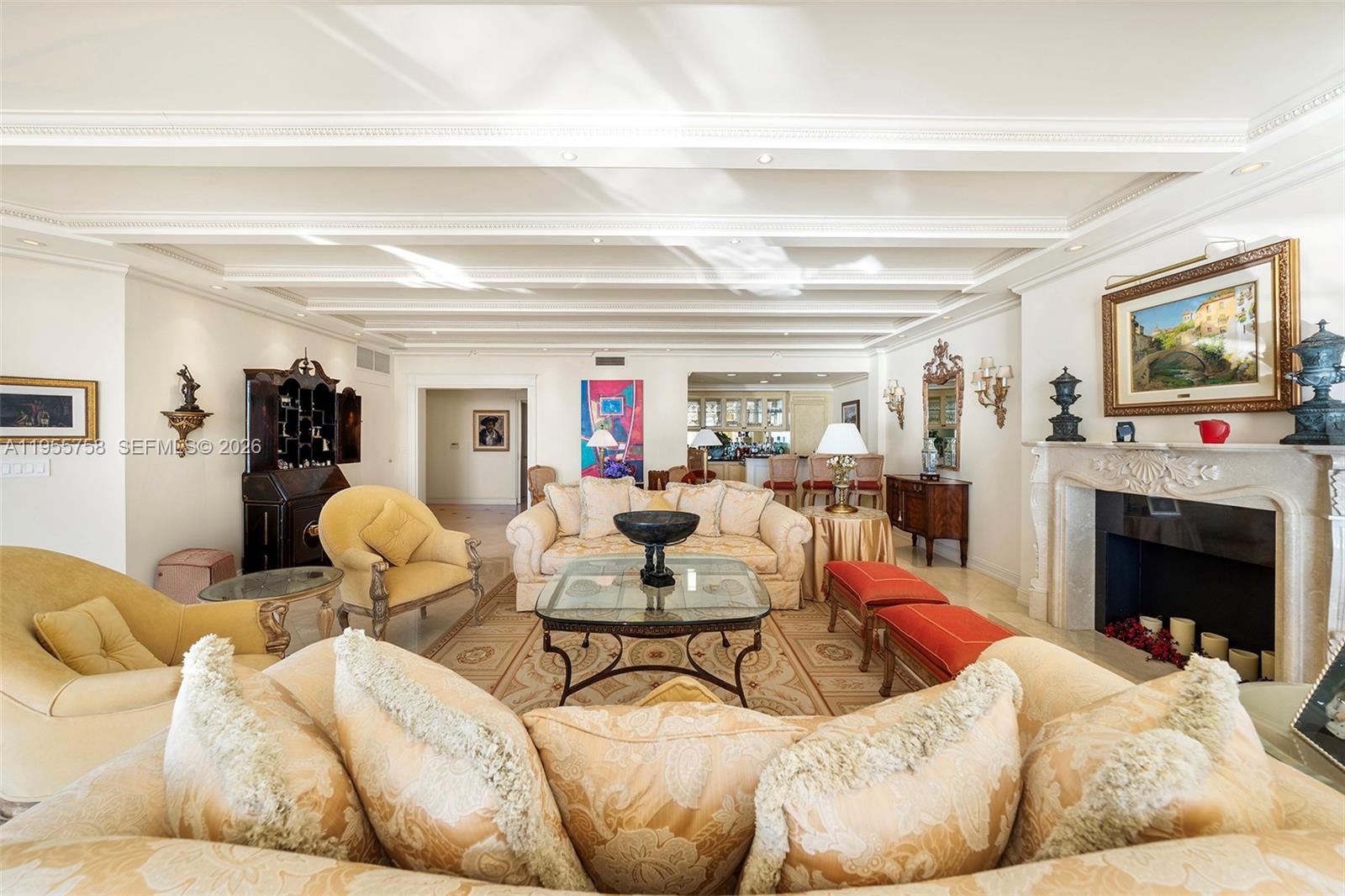 image Acqualina Residences7