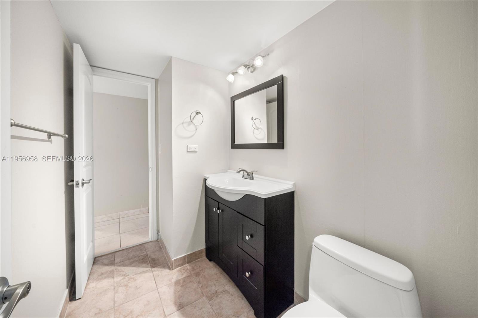 5555 Collins Ave #6E Miami Beach, FL 33140