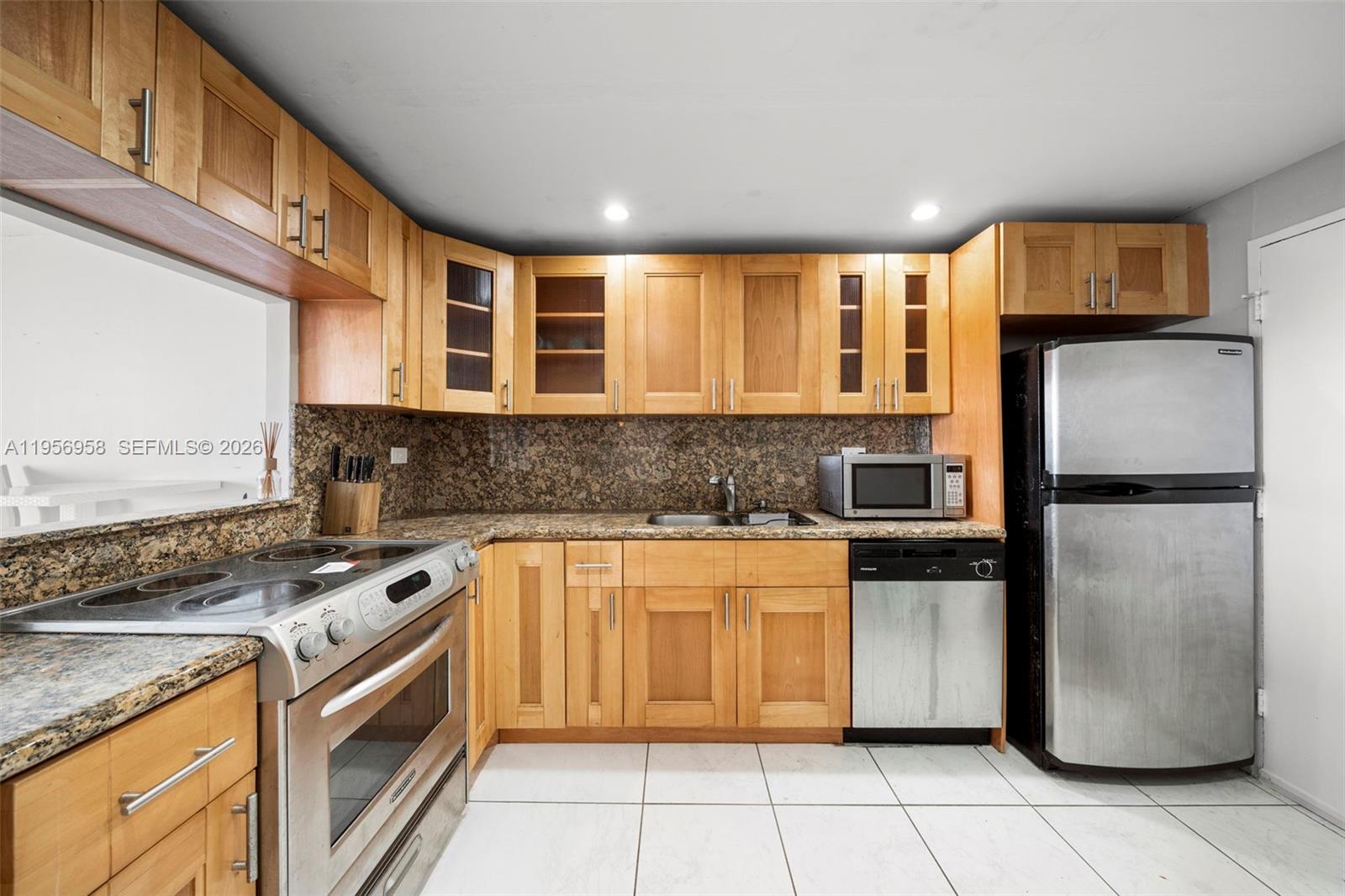 5555 Collins Ave #6E Miami Beach, FL 33140