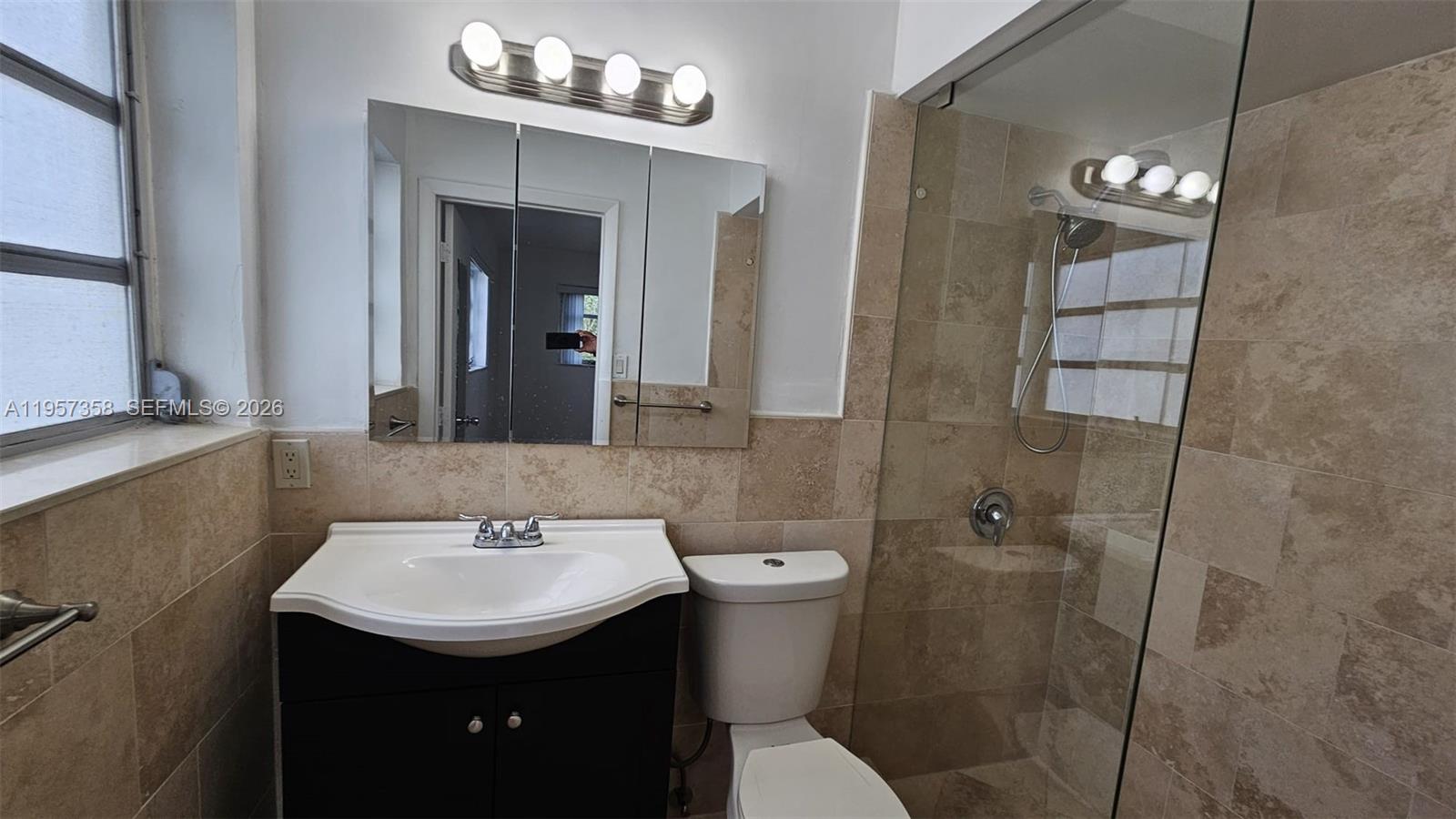 9348/9356 Byron Ave Surfside, FL 33154