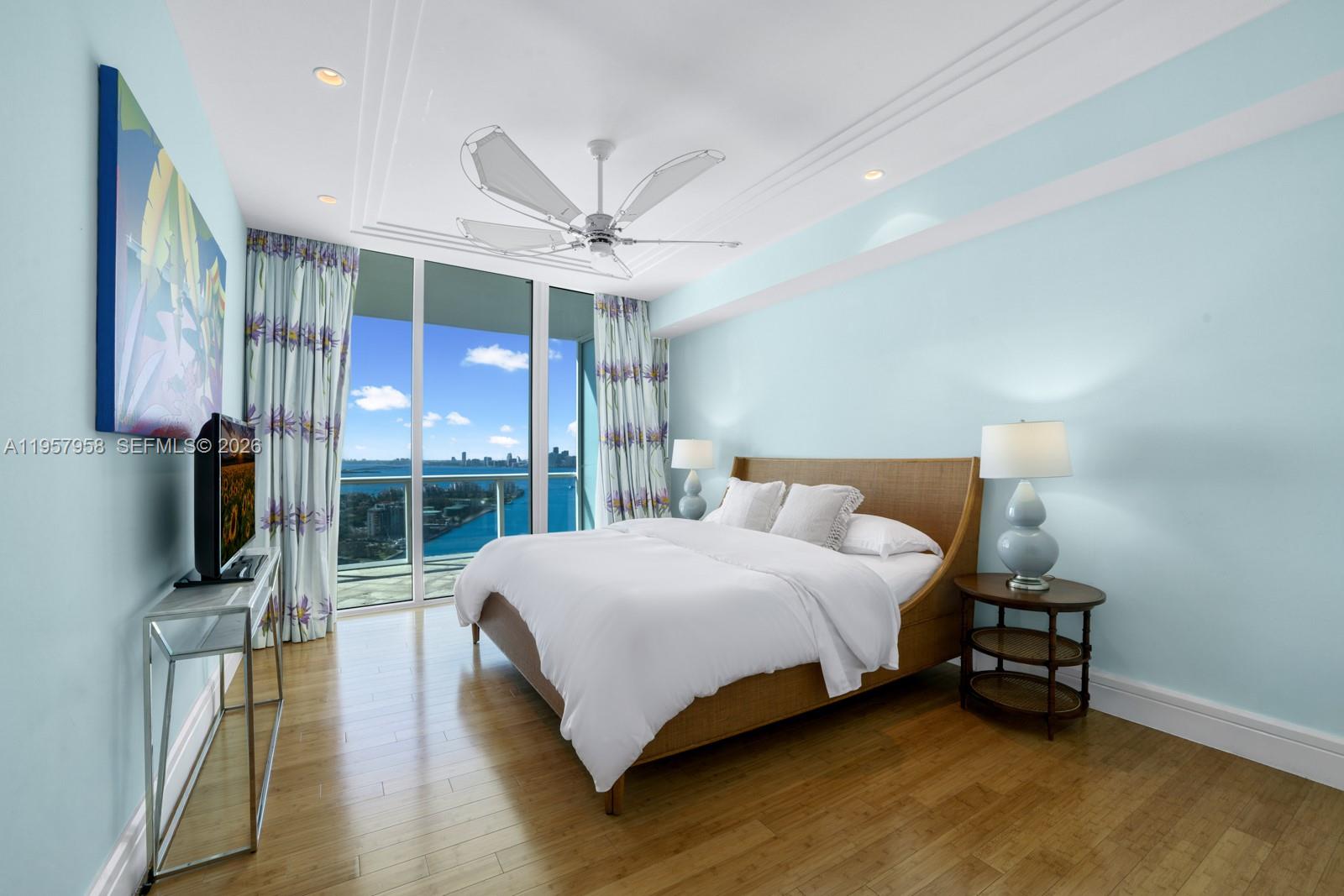 image Continuum South Beach South Tower15