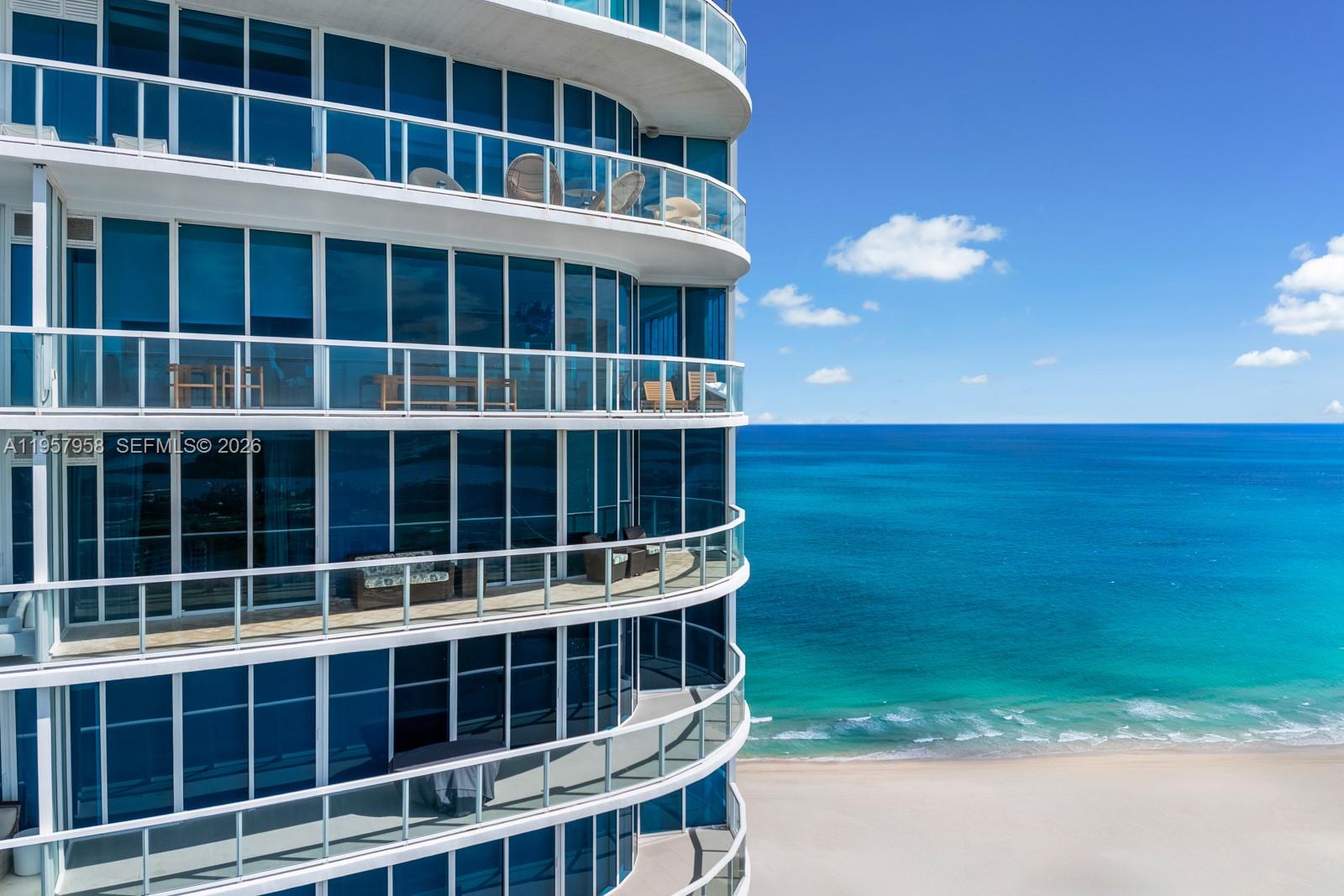 image Continuum South Beach South Tower18