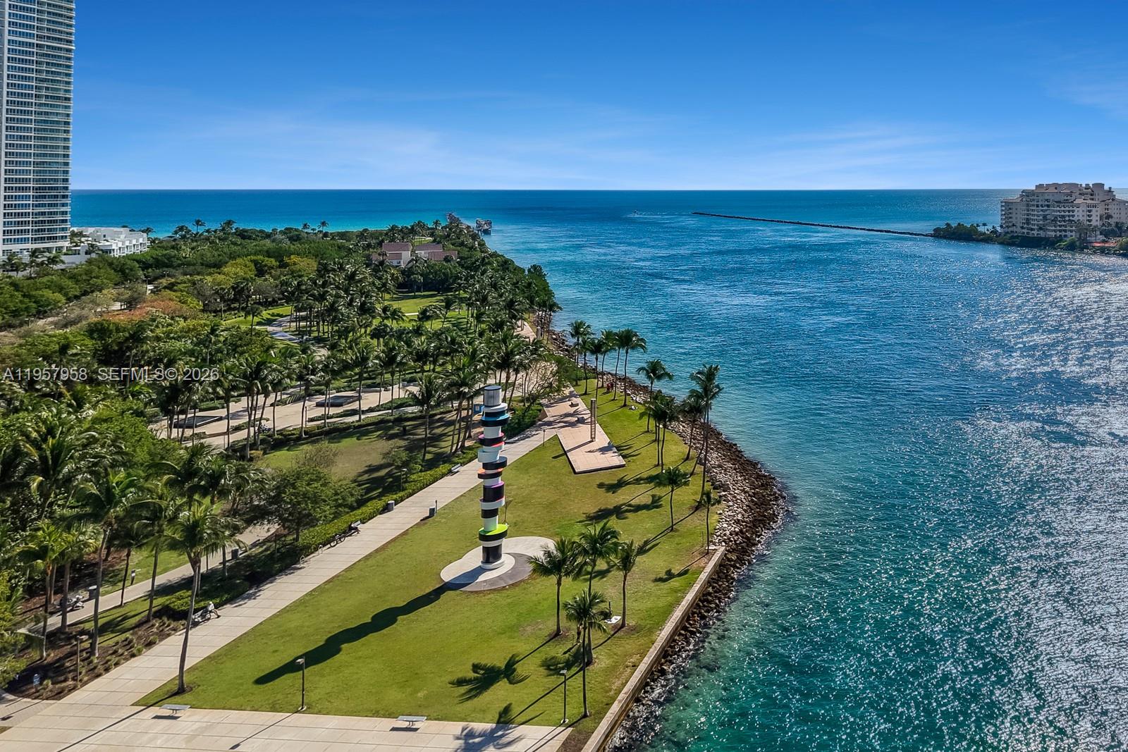 image Continuum South Beach South Tower23