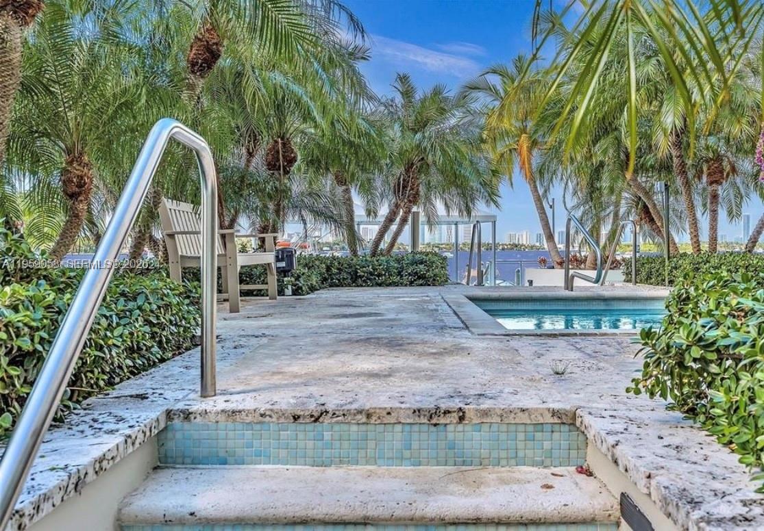 image Mirador 1200 (North Tower)30