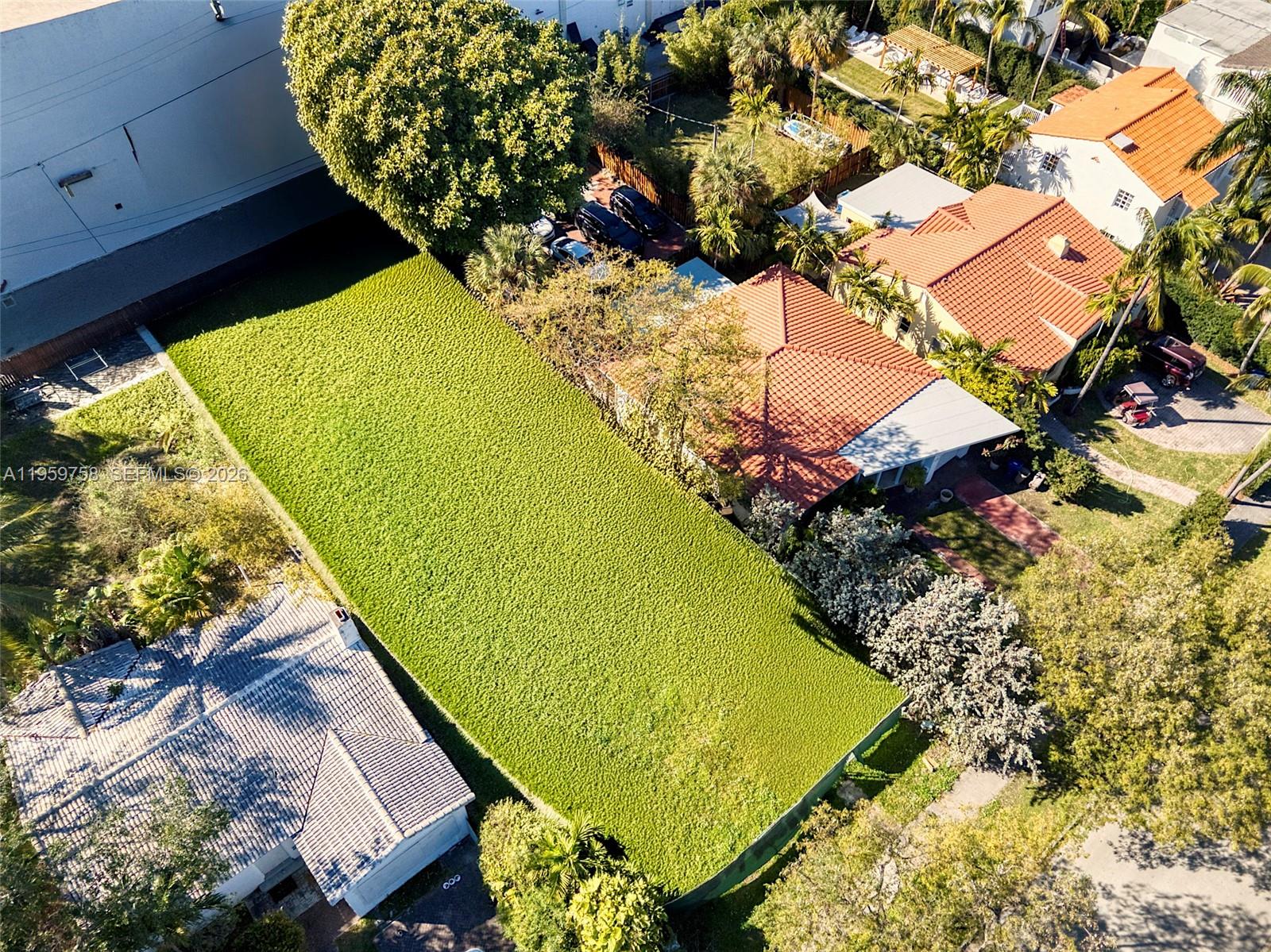 1728 Lenox Ave Miami Beach, FL 33139