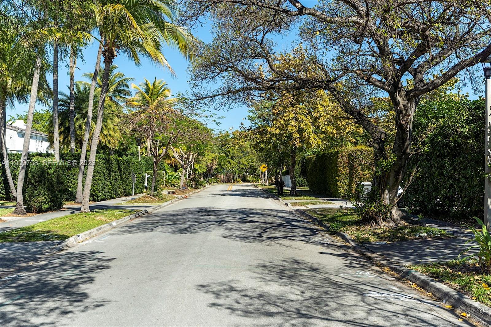 1728 Lenox Ave Miami Beach, FL 33139