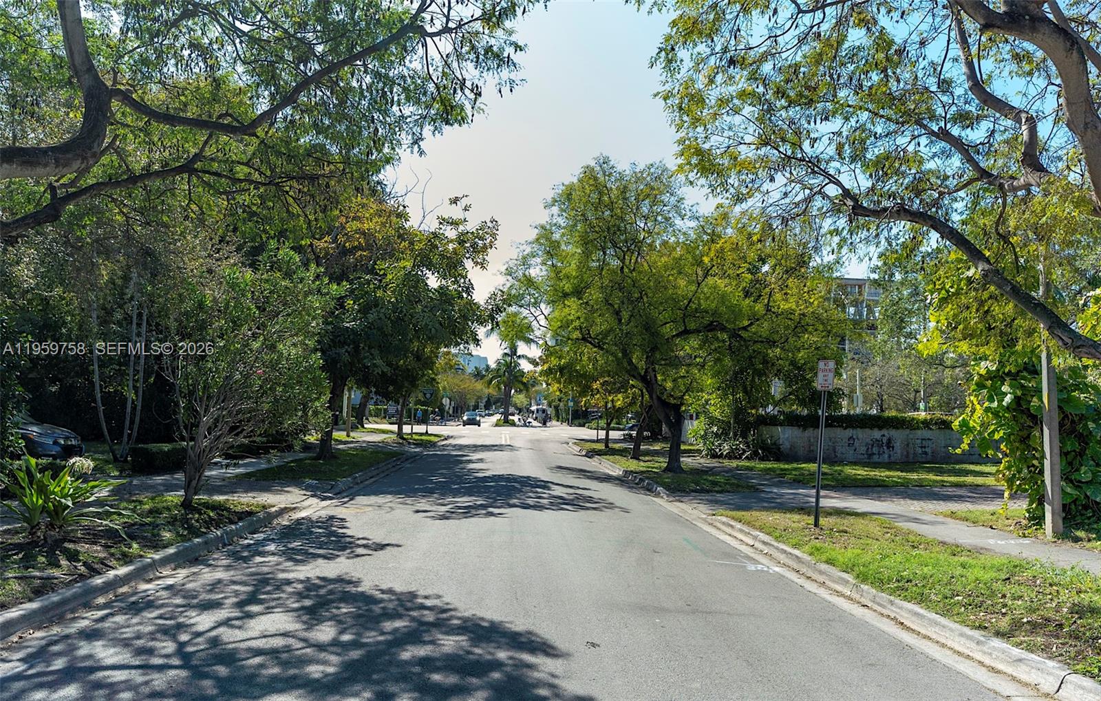 1728 Lenox Ave Miami Beach, FL 33139