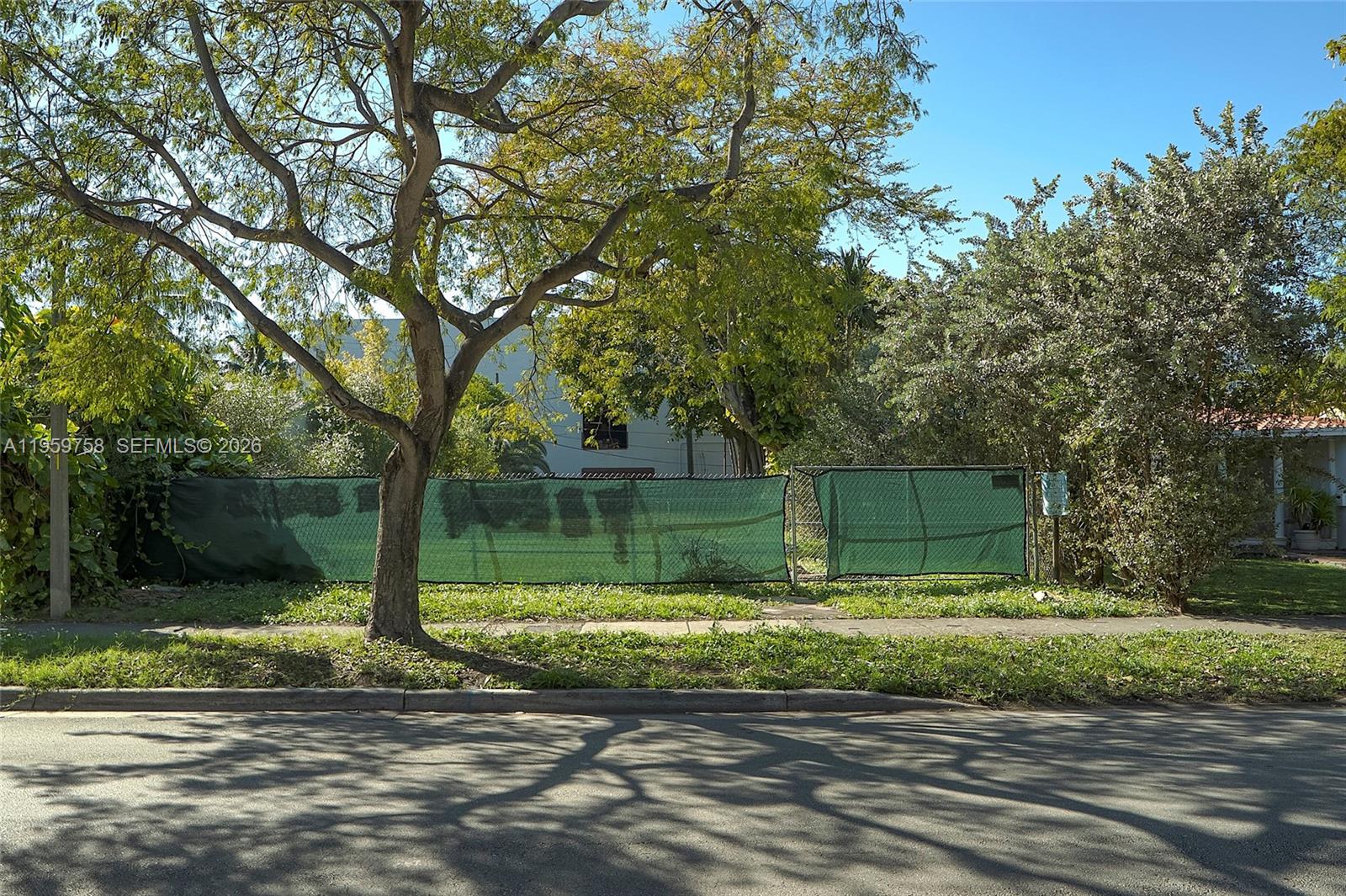 1728 Lenox Ave Miami Beach, FL 33139