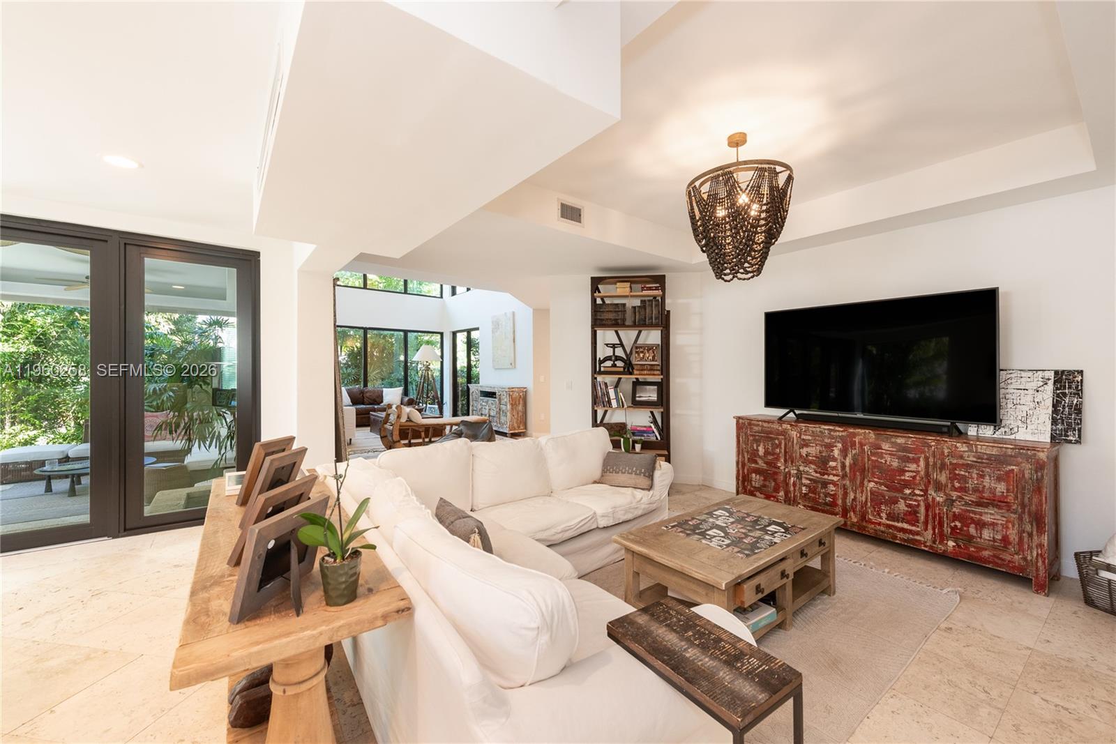 650 Curtiswood Dr Key Biscayne, FL 33149