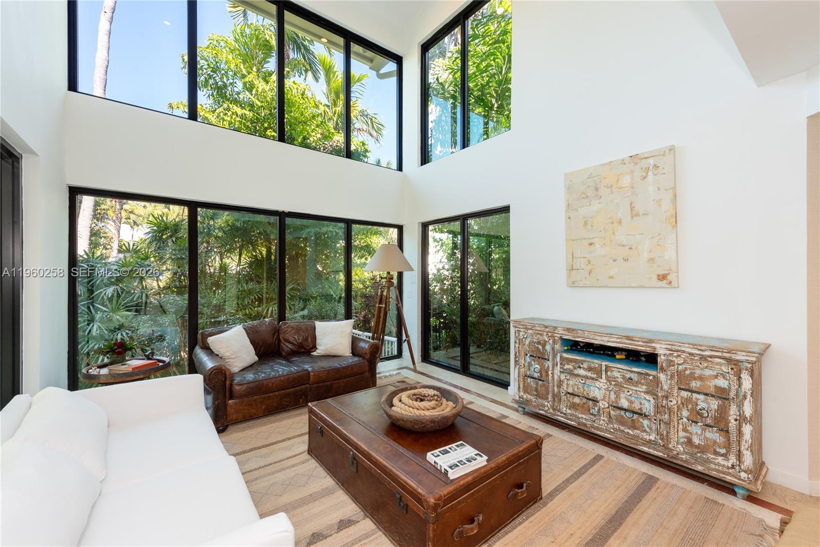 650 Curtiswood Dr Key Biscayne, FL 33149