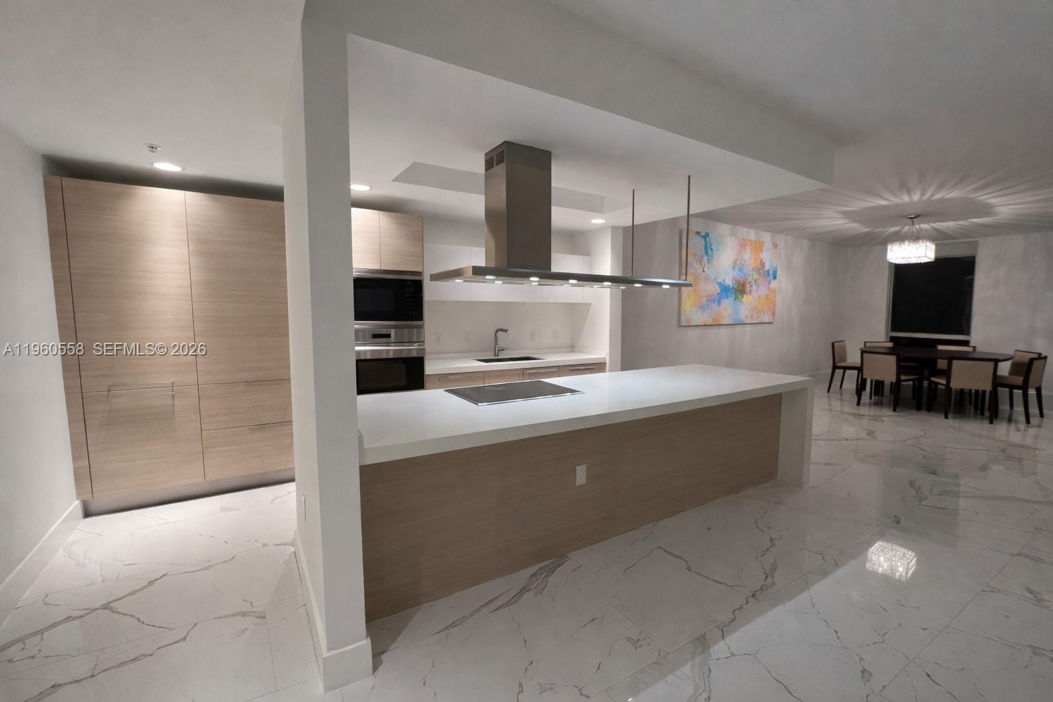 17301 Biscayne Blvd #206 North Miami Beach, FL 33160