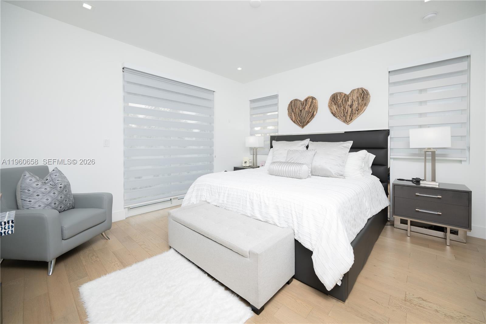 10366 NW 68th Ter Doral, FL 33178