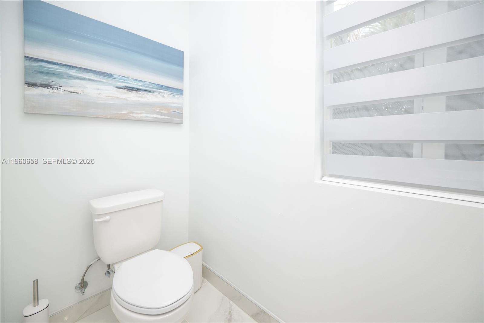 10366 NW 68th Ter Doral, FL 33178