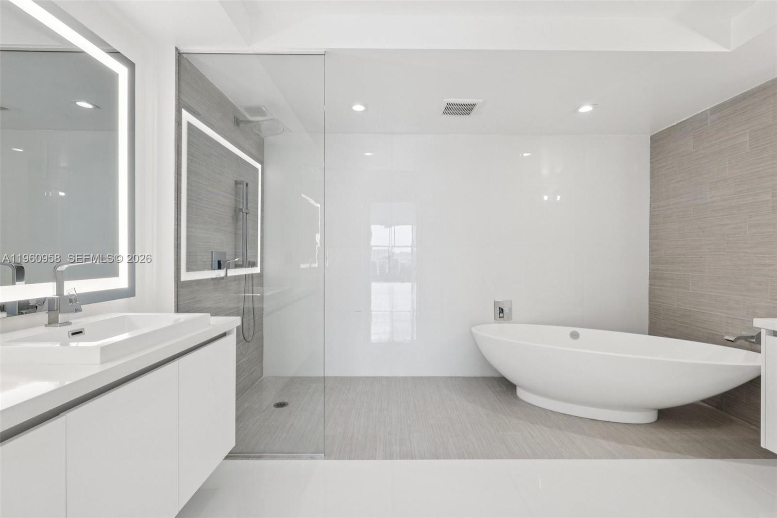 330 Sunny Isles Blvd #5-907 Sunny Isles Beach, FL 33160