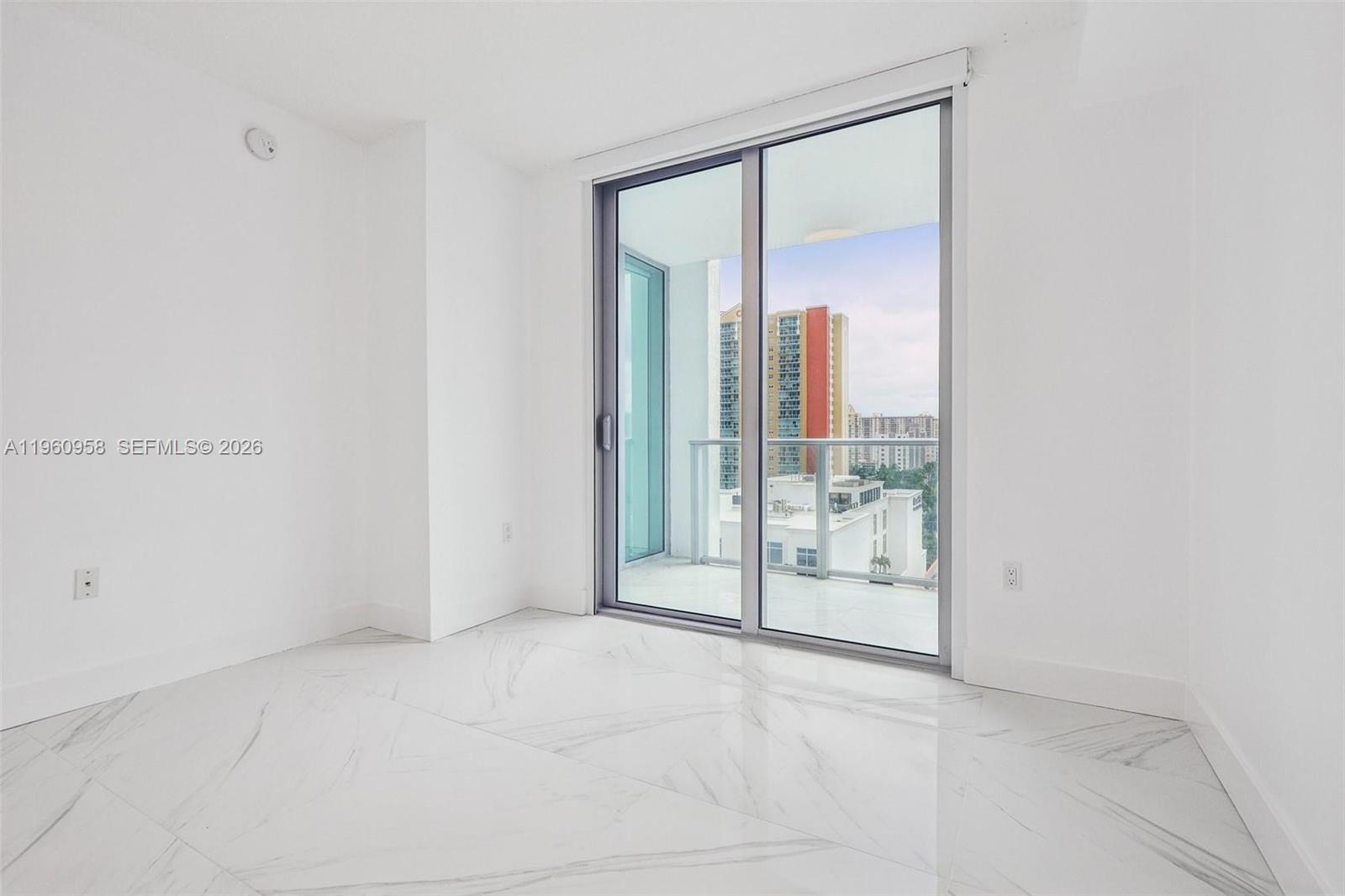 330 Sunny Isles Blvd #5-907 Sunny Isles Beach, FL 33160
