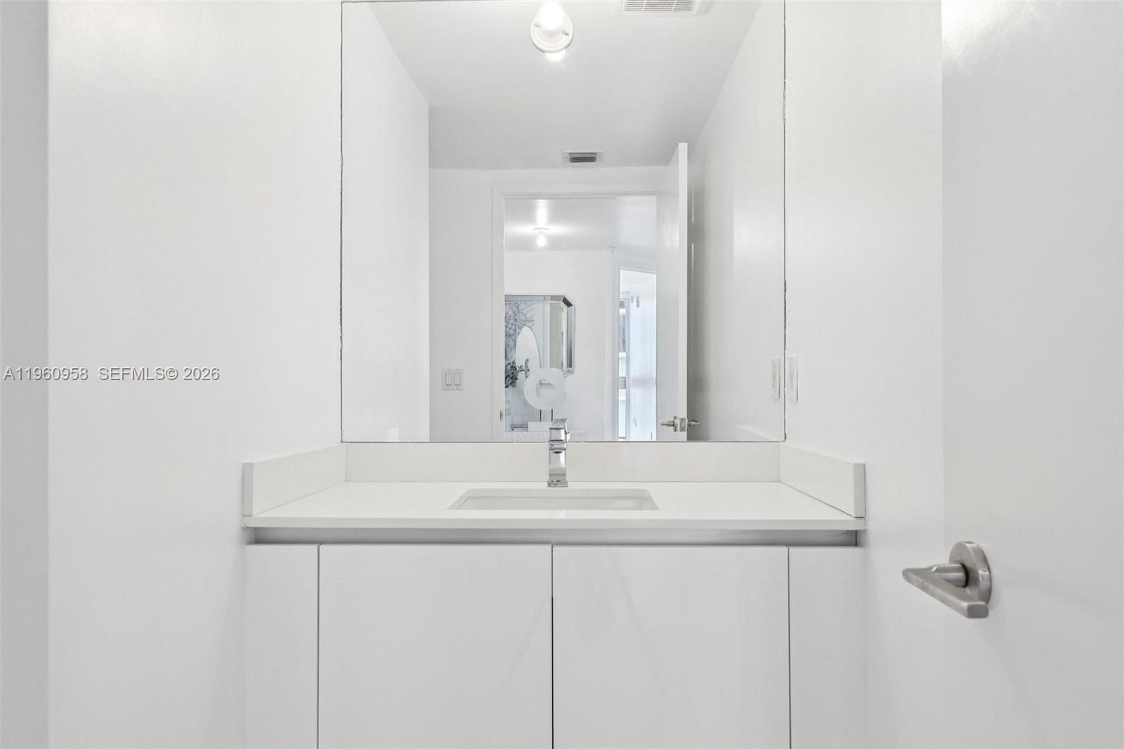 330 Sunny Isles Blvd #5-907 Sunny Isles Beach, FL 33160