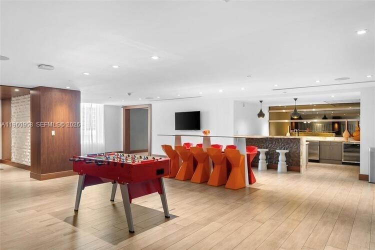 330 Sunny Isles Blvd #5-907 Sunny Isles Beach, FL 33160