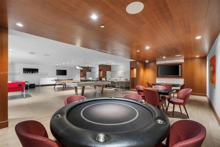 330 Sunny Isles Blvd #5-907 Sunny Isles Beach, FL 33160