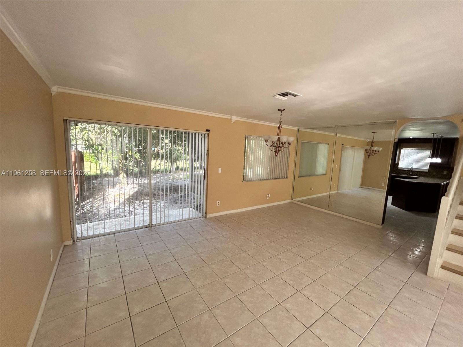 8801 SW 9th Ct Pembroke Pines, FL 33025