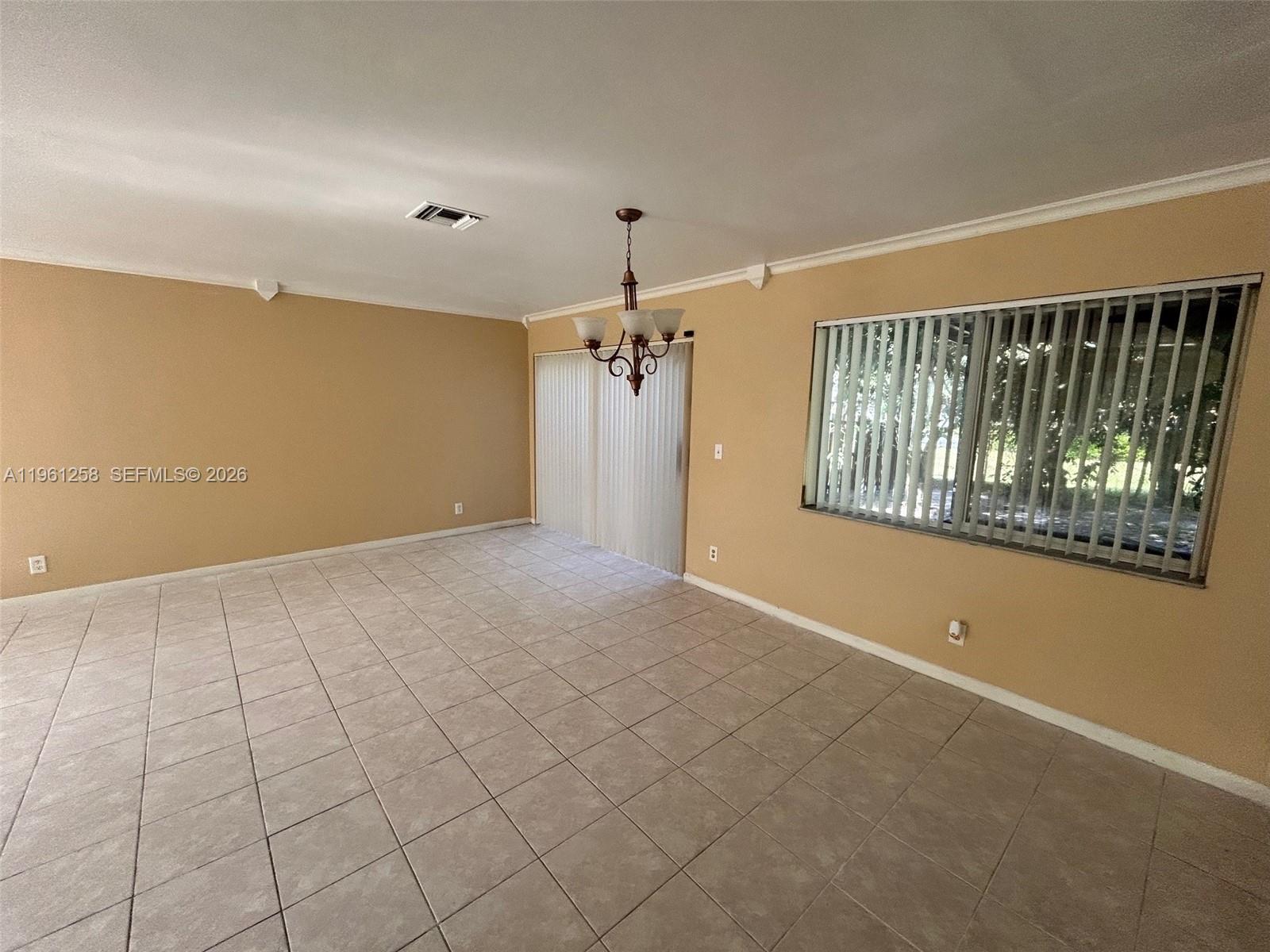 8801 SW 9th Ct Pembroke Pines, FL 33025