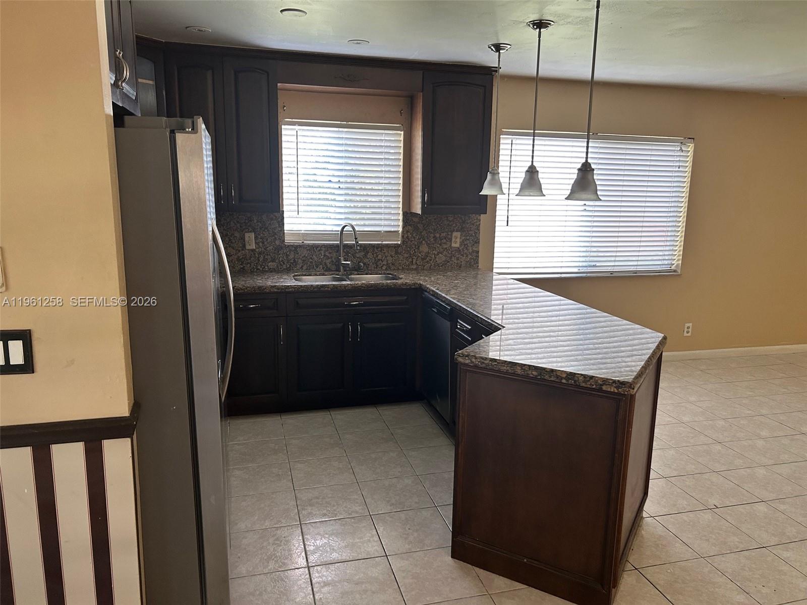 8801 SW 9th Ct Pembroke Pines, FL 33025