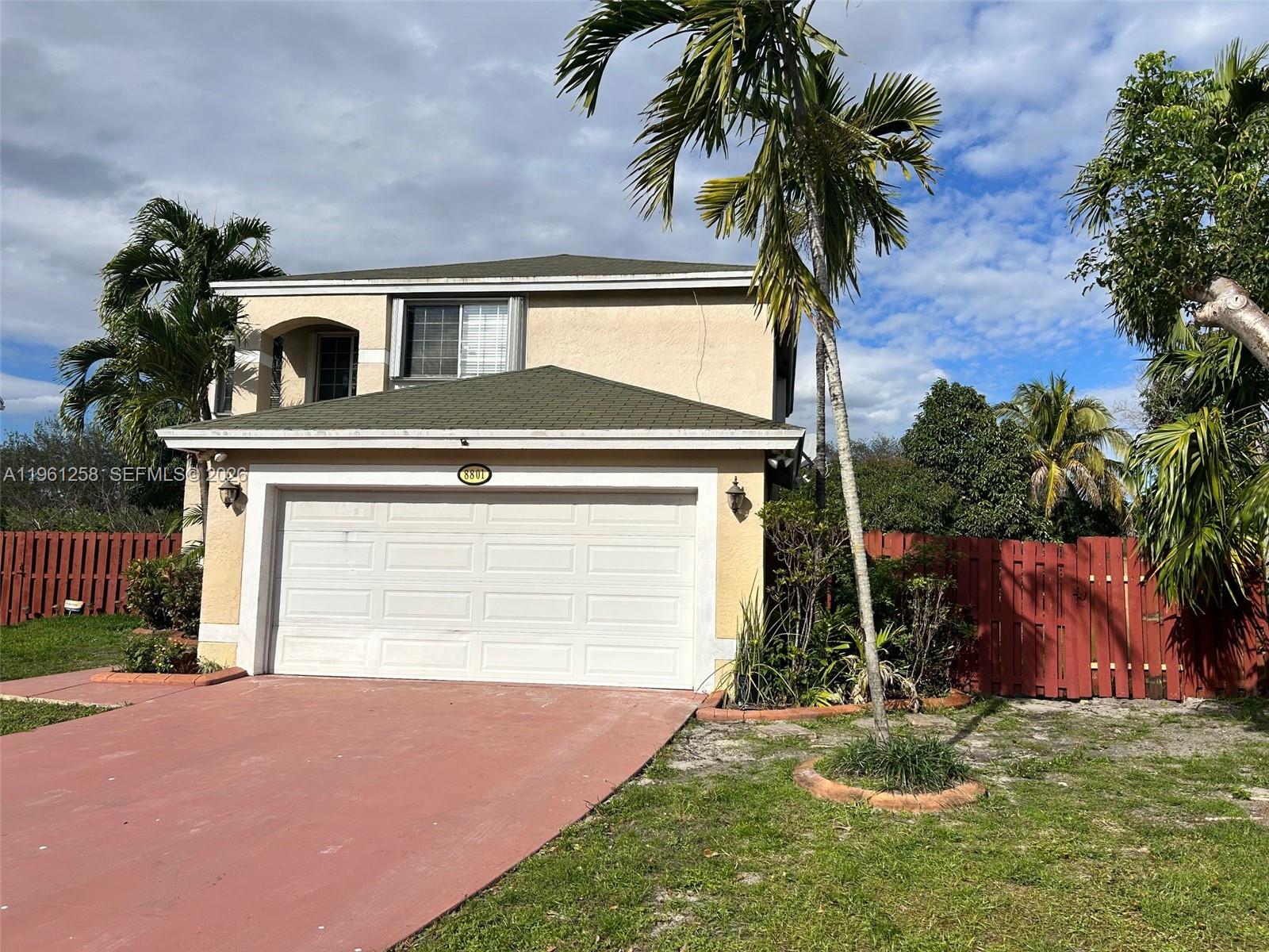 8801 SW 9th Ct Pembroke Pines, FL 33025