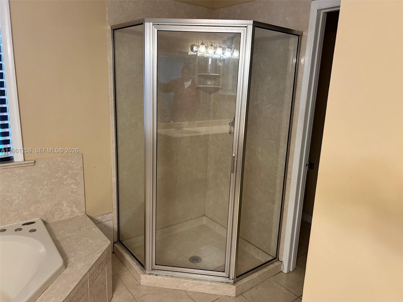 8801 SW 9th Ct Pembroke Pines, FL 33025