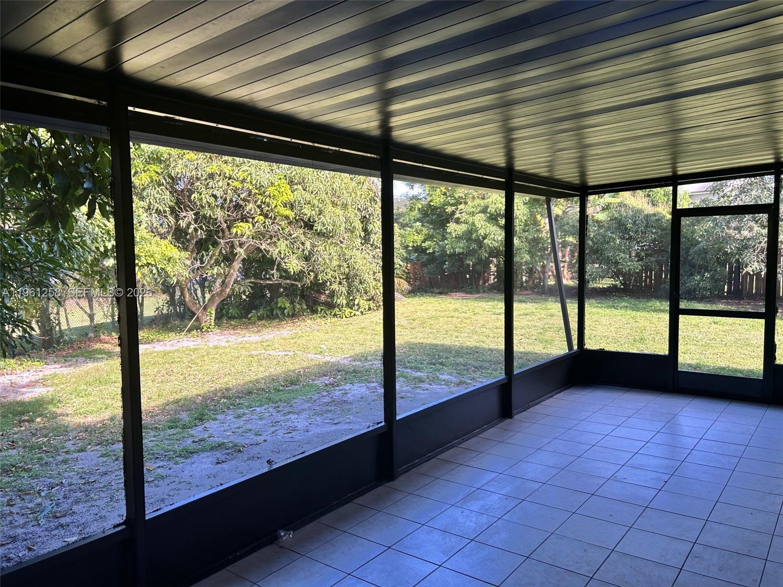 8801 SW 9th Ct Pembroke Pines, FL 33025