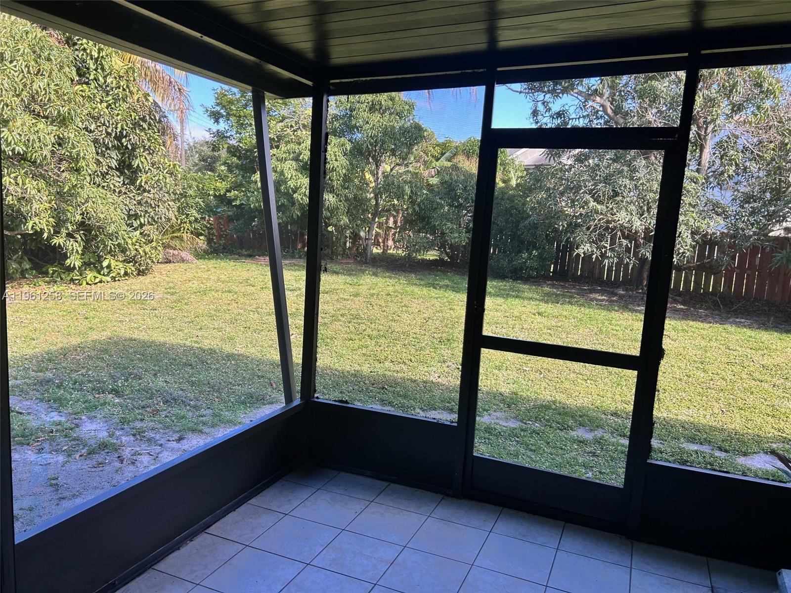 8801 SW 9th Ct Pembroke Pines, FL 33025