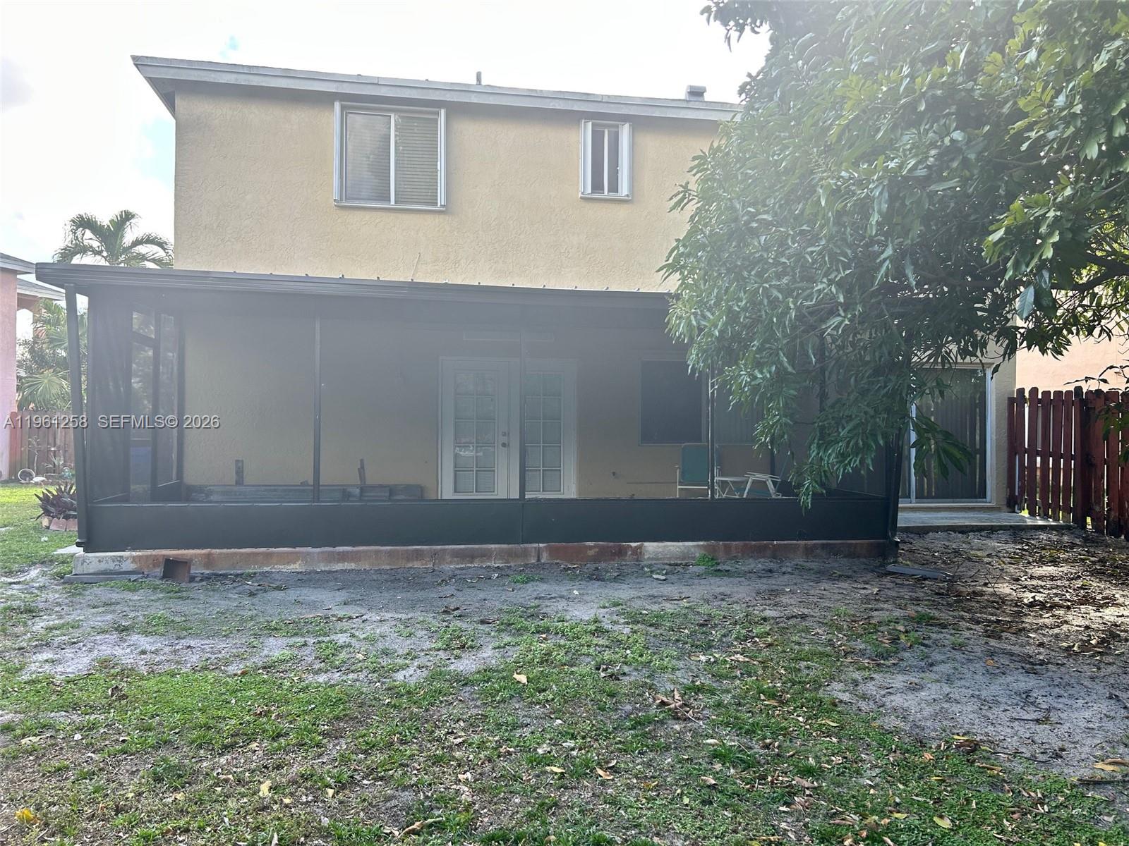 8801 SW 9th Ct Pembroke Pines, FL 33025