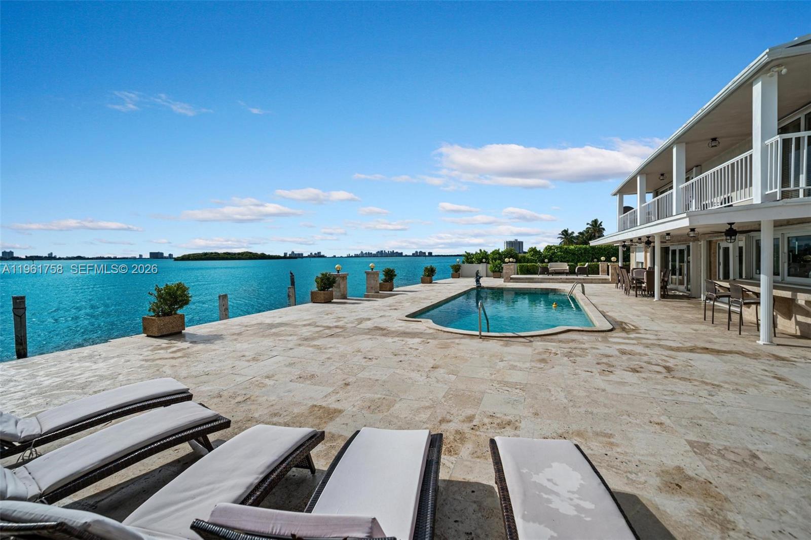 1990 NE 119th Rd North Miami, FL 33181