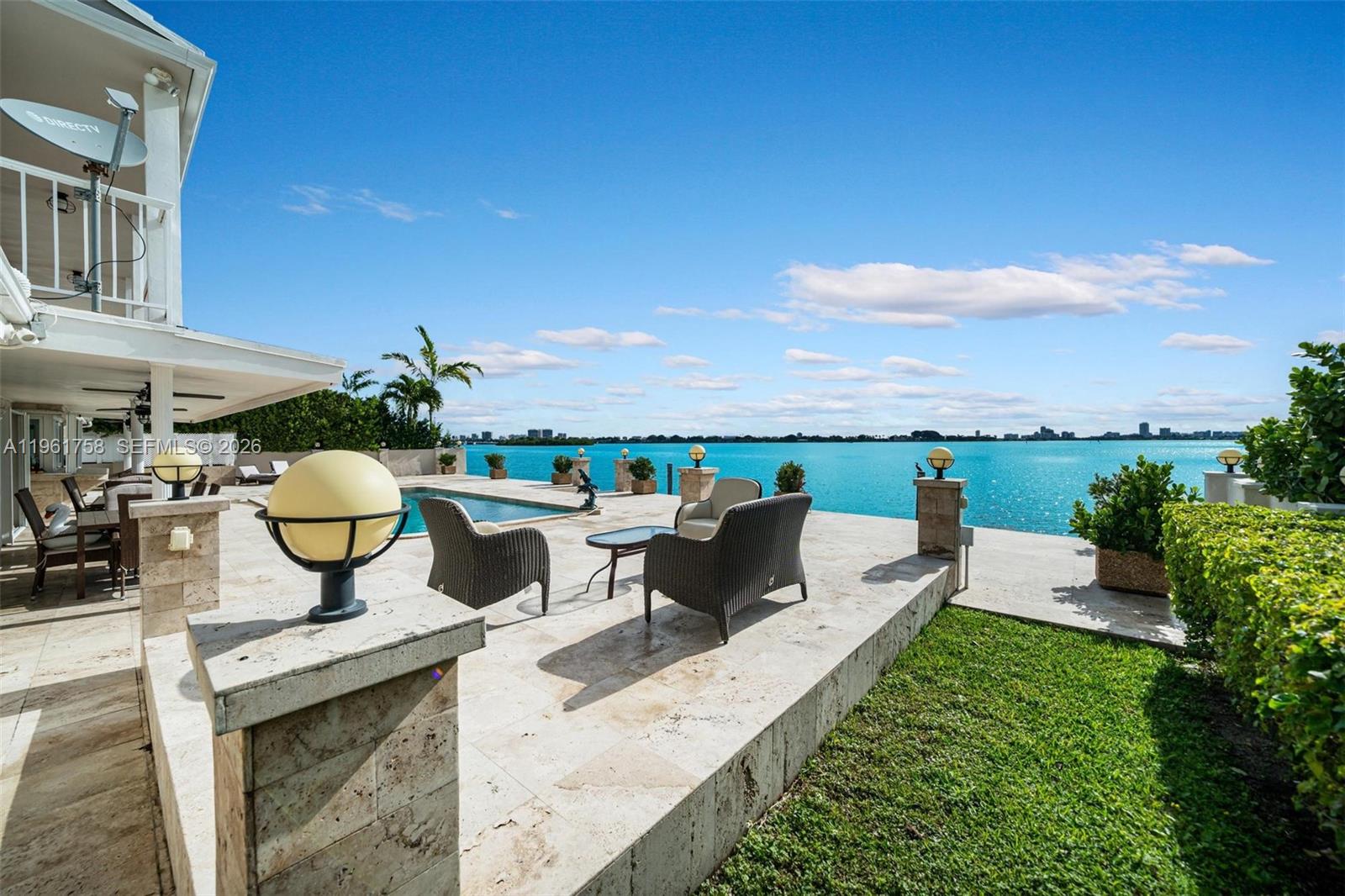 1990 NE 119th Rd North Miami, FL 33181