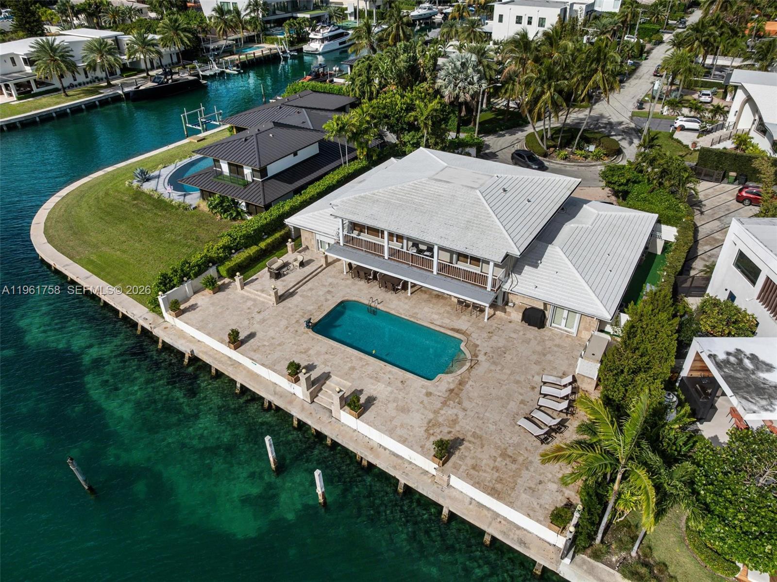 1990 NE 119th Rd North Miami, FL 33181