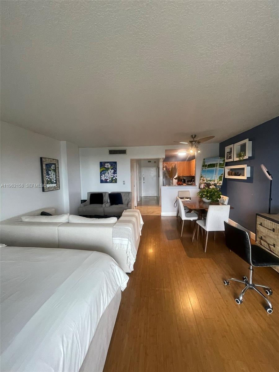 12500 NE 15th Ave #512 North Miami, FL 33161