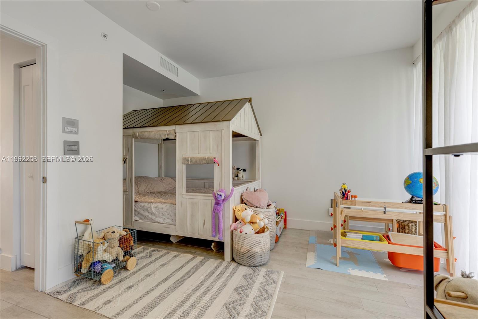 89 N Shore Dr Miami Beach, FL 33141