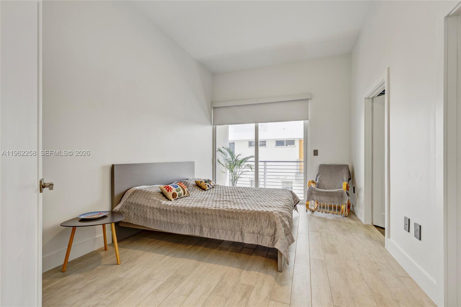 89 N Shore Dr Miami Beach, FL 33141