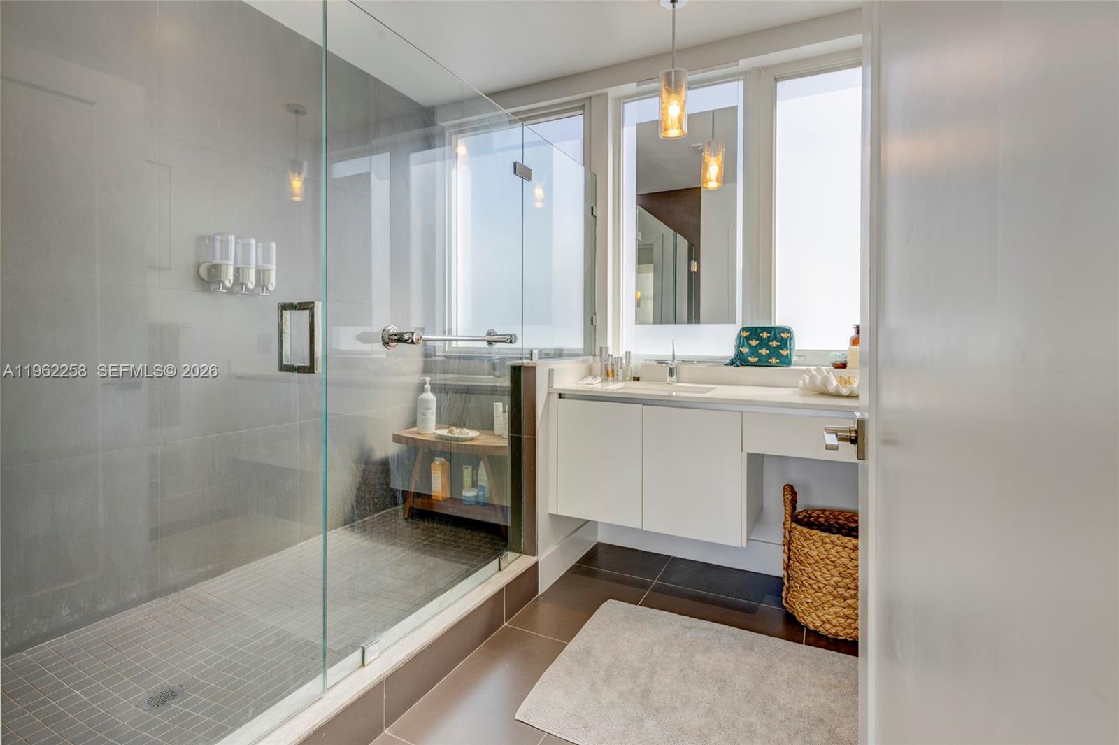 89 N Shore Dr Miami Beach, FL 33141