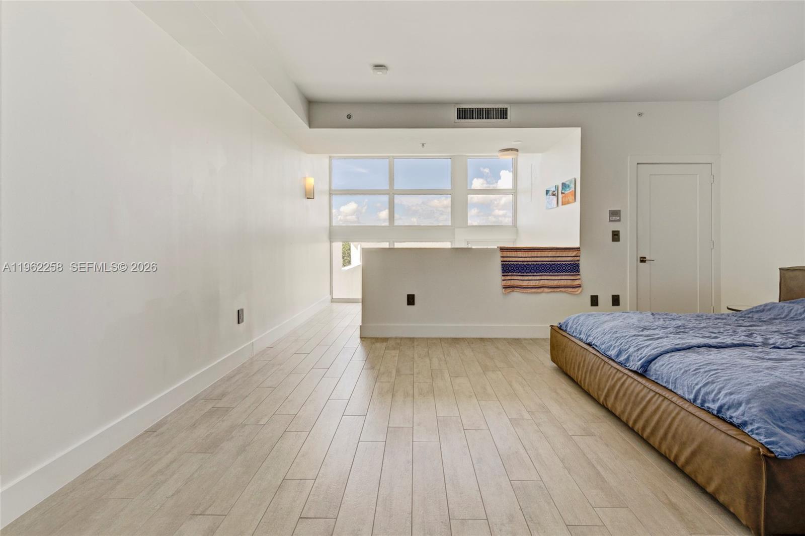 89 N Shore Dr Miami Beach, FL 33141