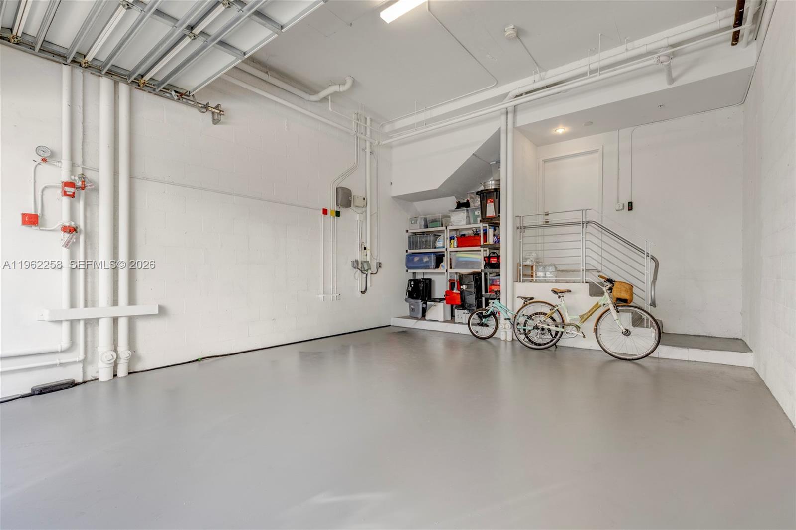 89 N Shore Dr Miami Beach, FL 33141