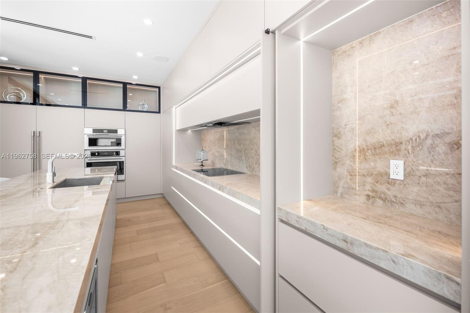 290 NW 48th St Miami, FL 33127